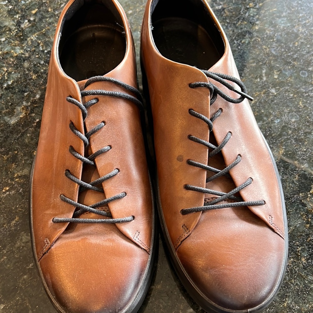 Ecco Sneakers